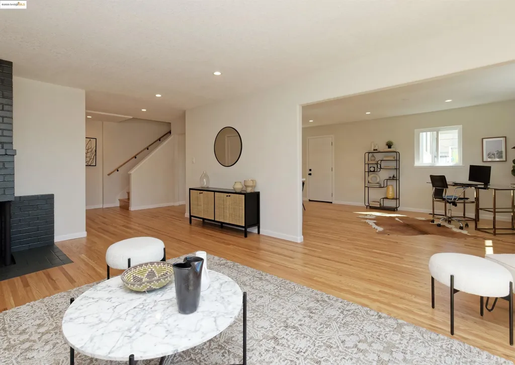 2093 Braemar Road Oakland CA 94602