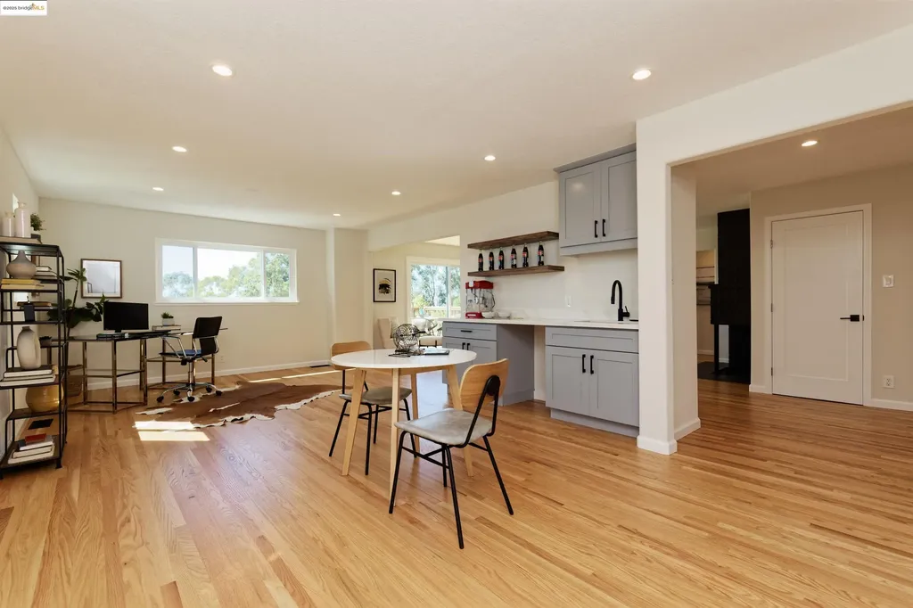 2093 Braemar Road Oakland CA 94602