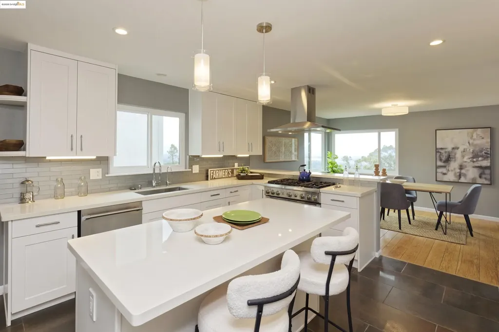 2093 Braemar Road Oakland CA 94602