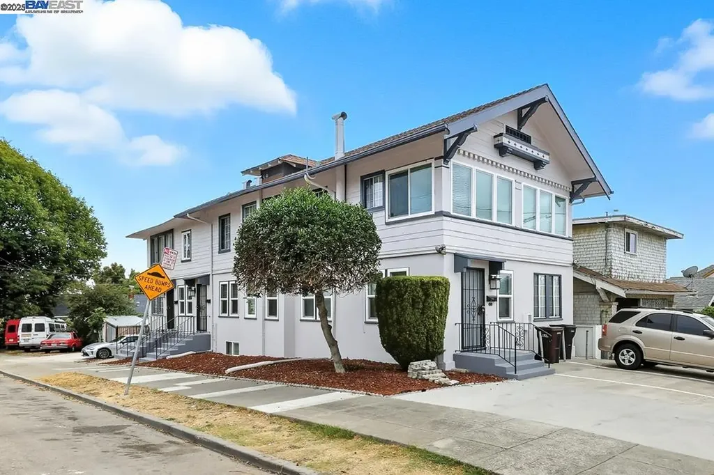 2138 19th Avenue Oakland CA 94606