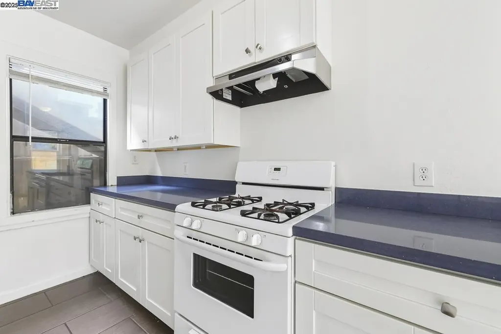 2138 19th Avenue Oakland CA 94606