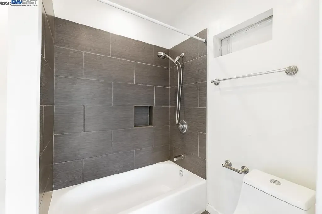 2138 19th Avenue Oakland CA 94606