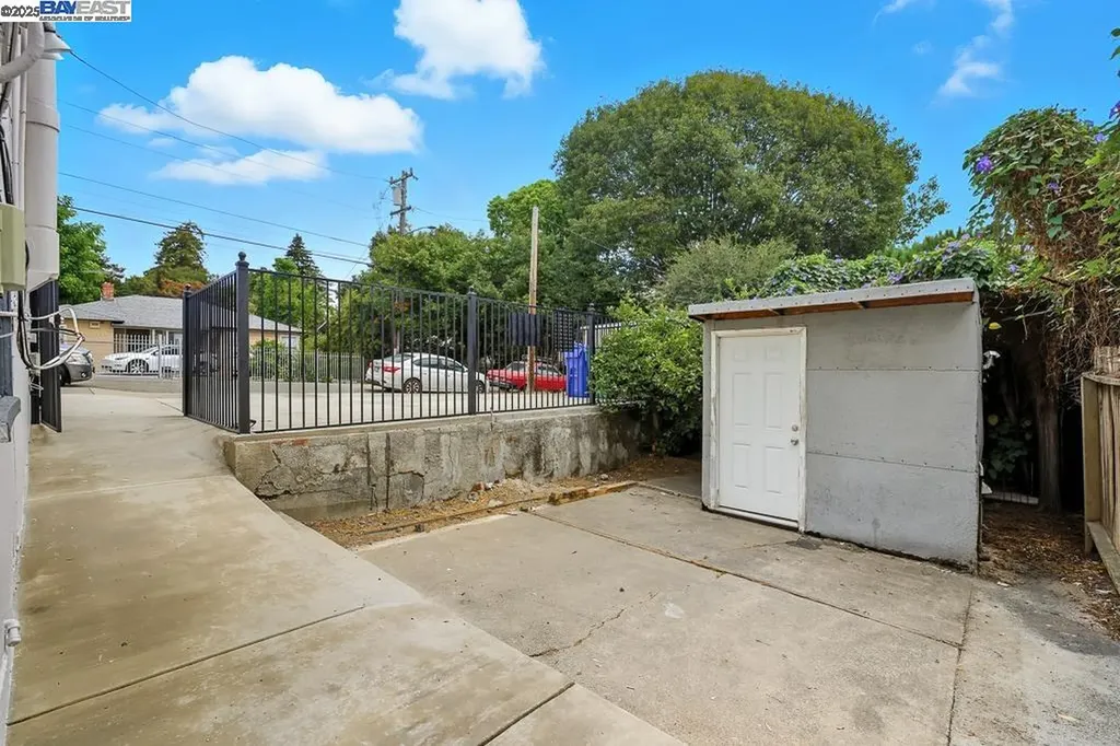 2138 19th Avenue Oakland CA 94606