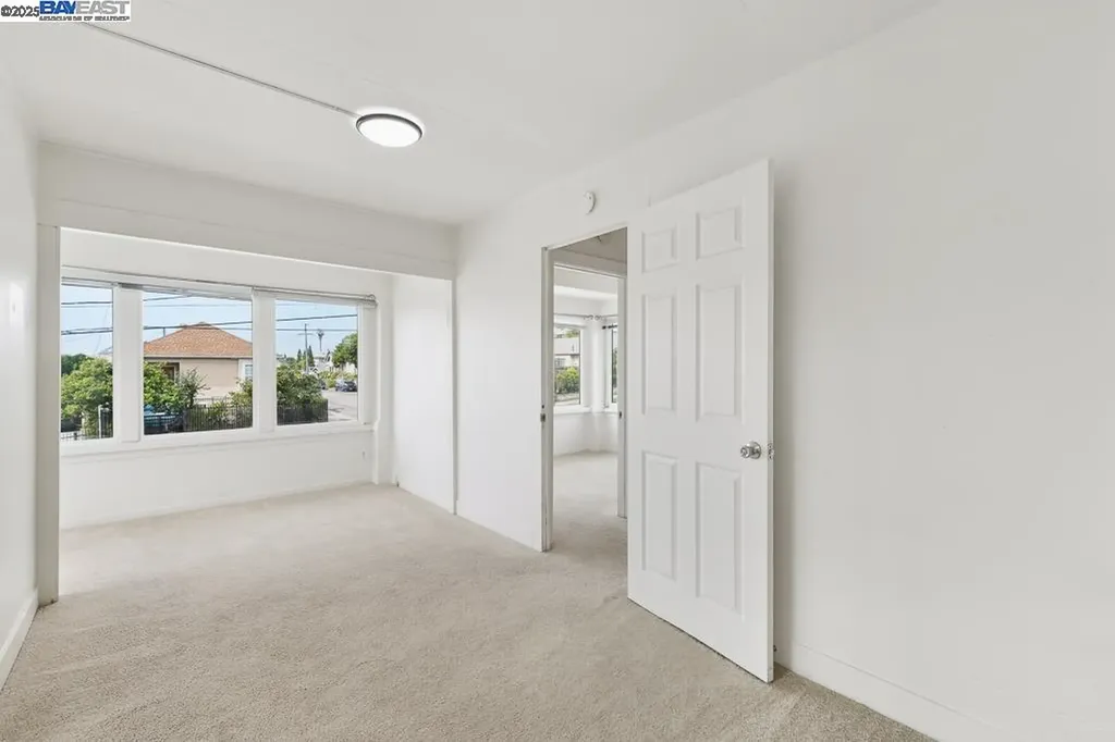 2138 19th Avenue Oakland CA 94606