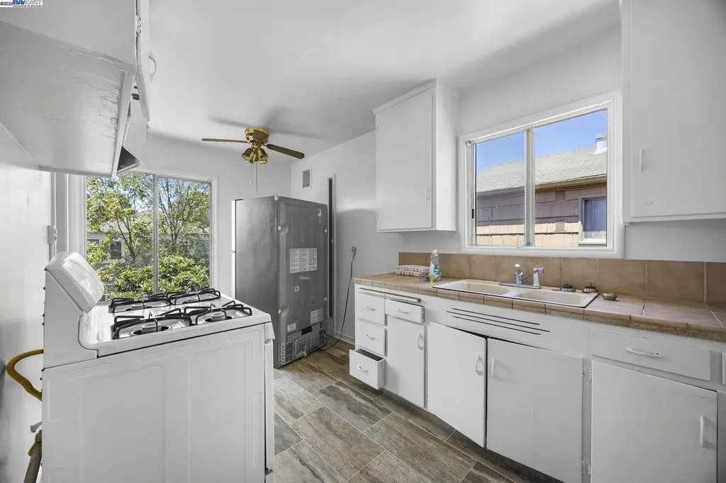 2790 Sacramento Street Berkeley CA 94702