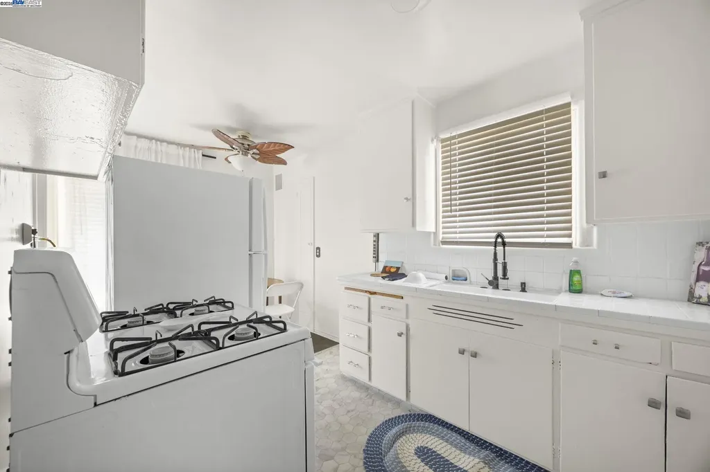 2790 Sacramento Street Berkeley CA 94702