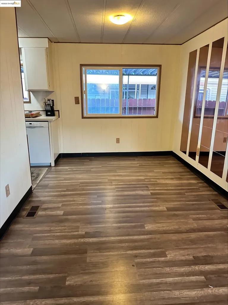 343 Bernauer Pittsburg CA 94565