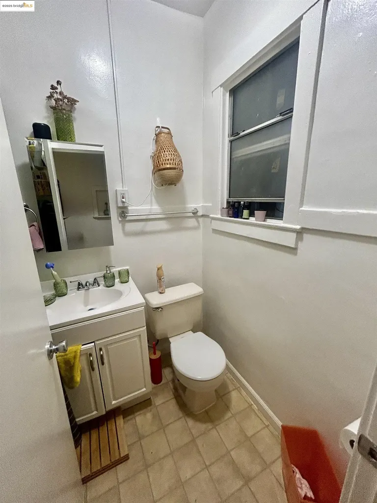 2816 Foothill Boulevard Oakland CA 94601