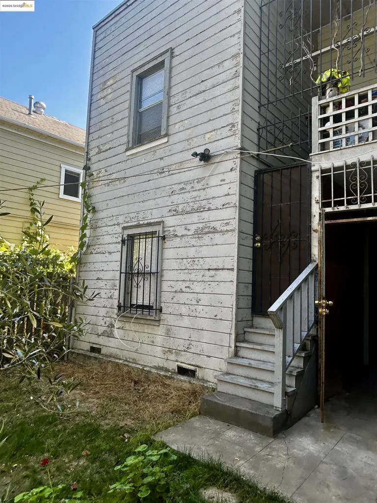 2816 Foothill Boulevard Oakland CA 94601