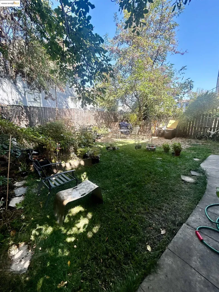 2816 Foothill Boulevard Oakland CA 94601