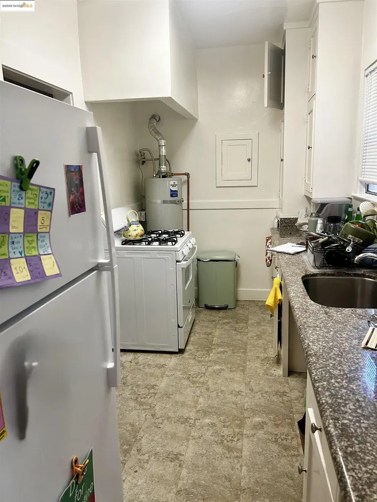 2816 Foothill Boulevard Oakland CA 94601