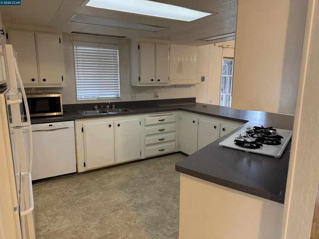 141 Maui Drive Pittsburg CA 94565