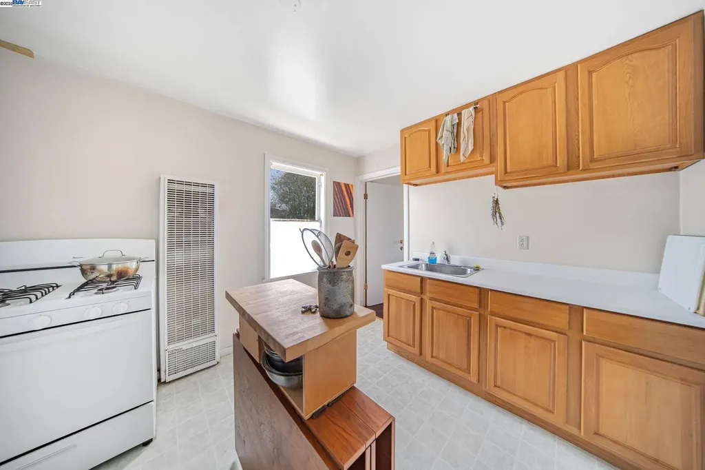 2110 Ashby Avenue Berkeley CA 94705