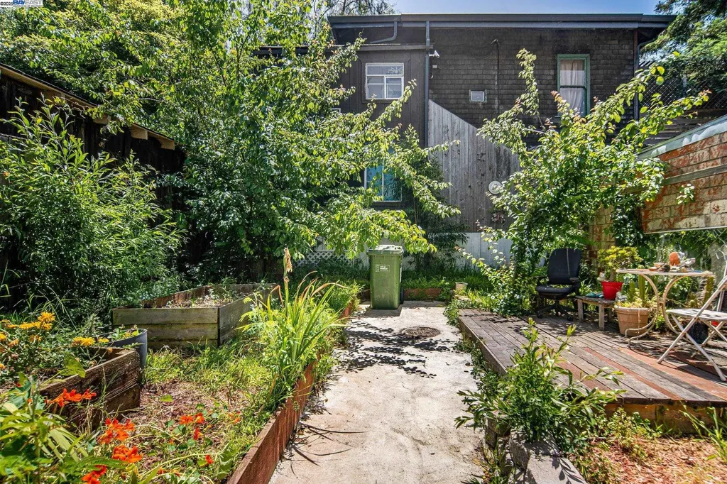 2110 Ashby Avenue Berkeley CA 94705