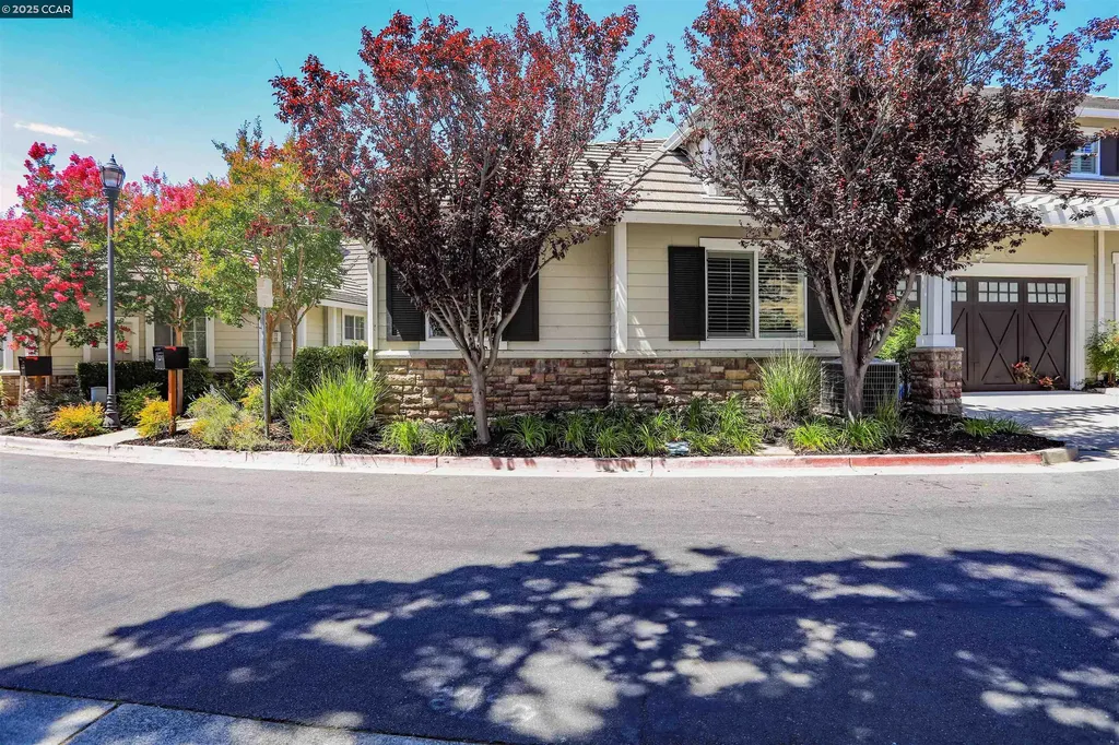 136 Sugarloaf Court Alamo CA 94507