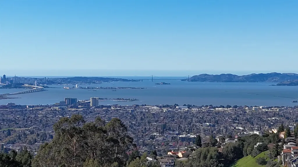 7055 Devon Way Oakland CA 94705
