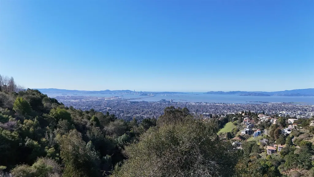 7055 Devon Way Oakland CA 94705