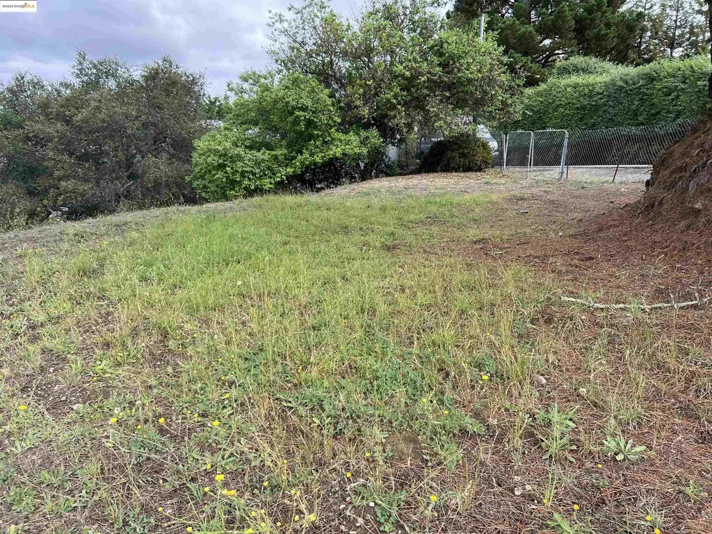 7055 Devon Way Oakland CA 94705