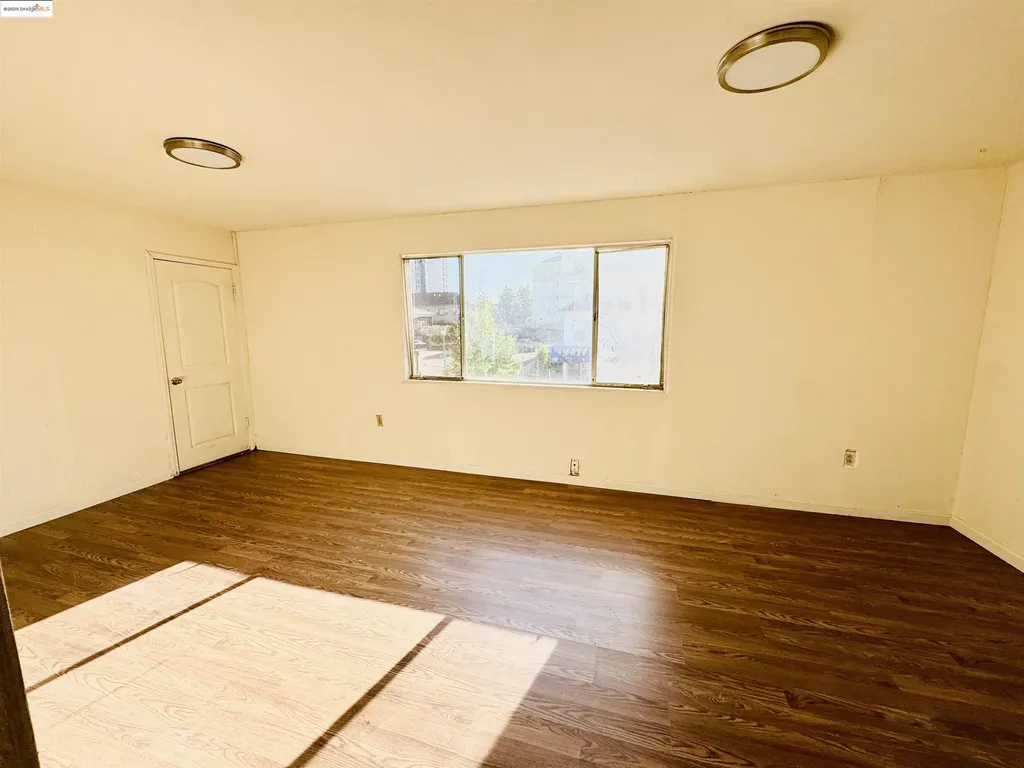 220 International Boulevard Oakland CA 94606