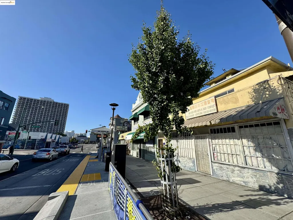 220 International Boulevard Oakland CA 94606