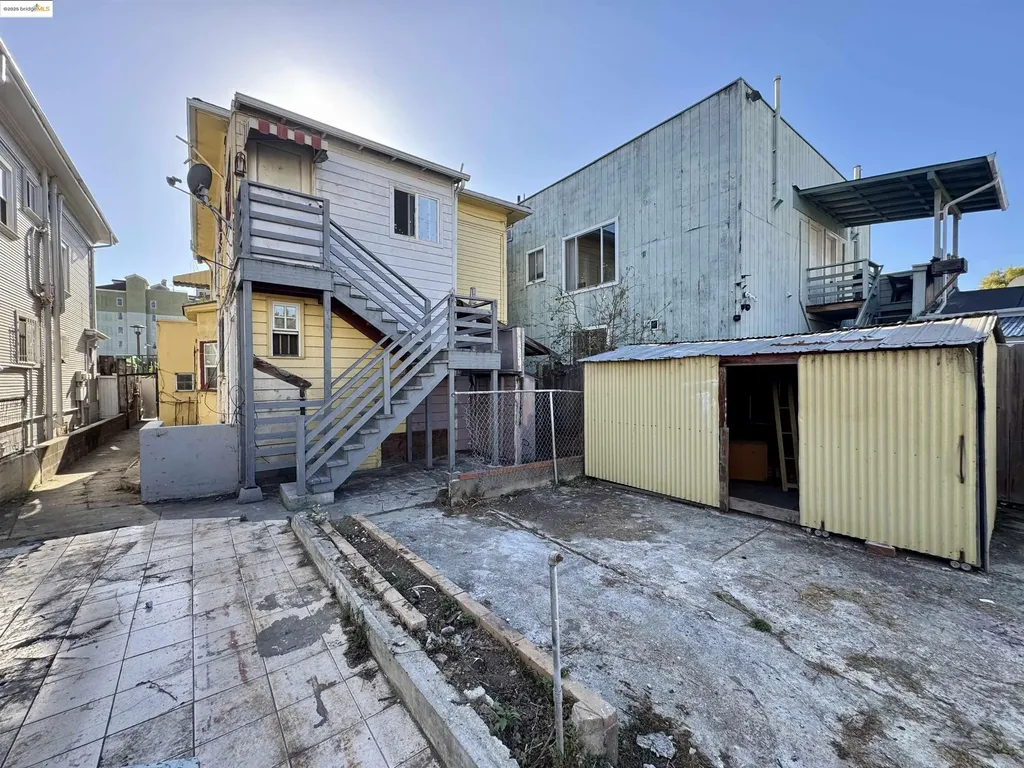 220 International Boulevard Oakland CA 94606