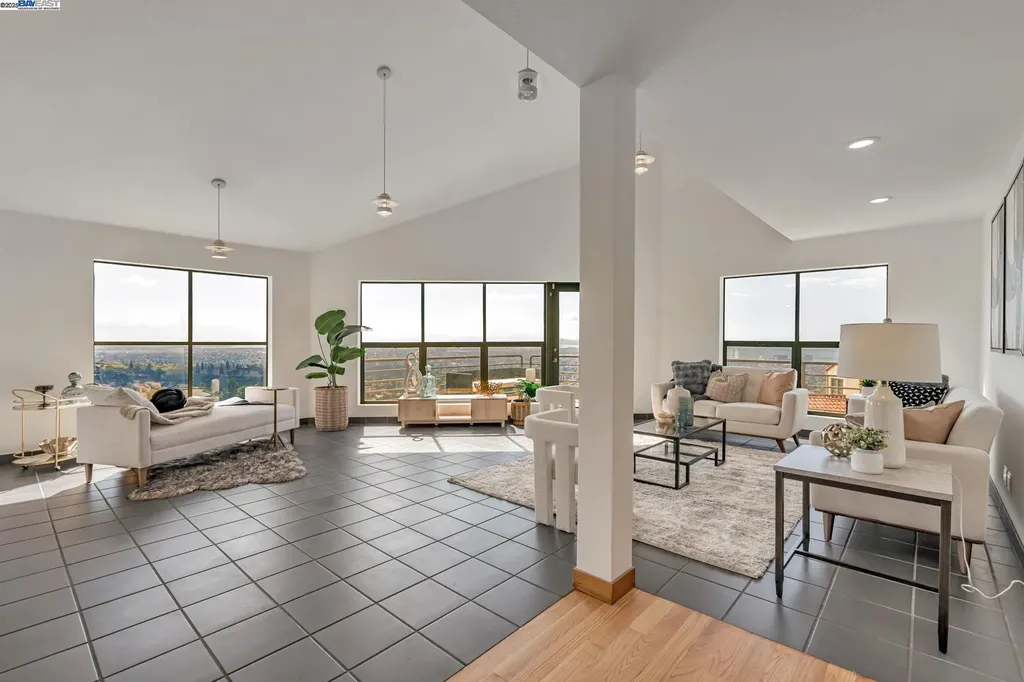 1522 Grand View Drive Berkeley CA 94705