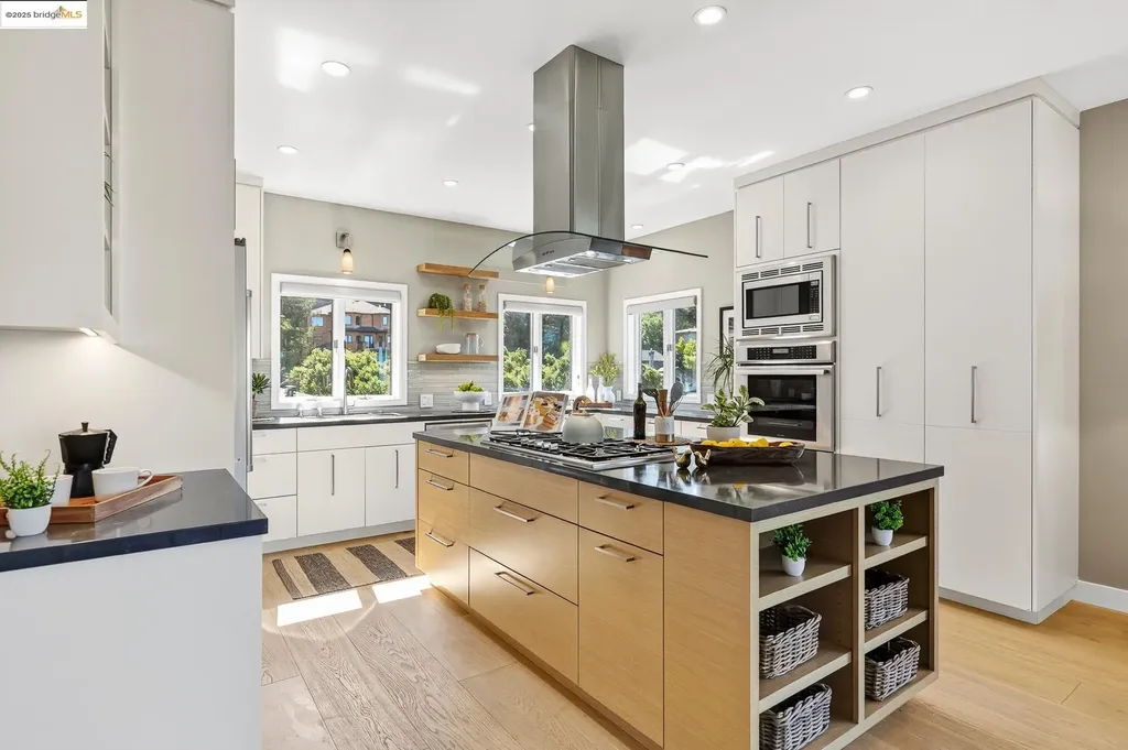 6330 Swainland Road Oakland CA 94611