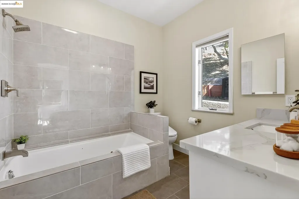 6330 Swainland Road Oakland CA 94611