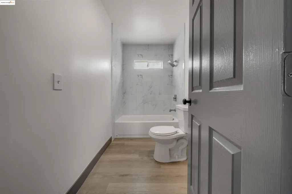 1604 57th Avenue Oakland CA 94621