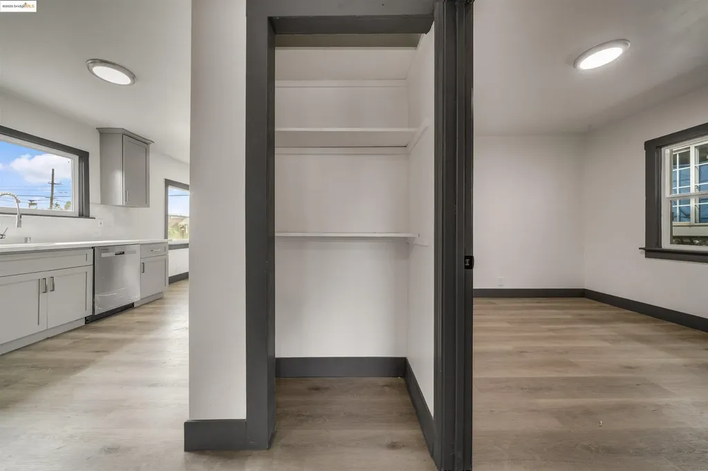 1604 57th Avenue Oakland CA 94621