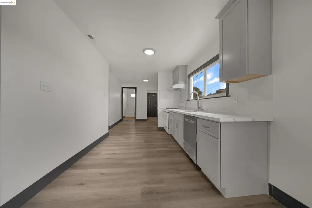 1604 57th Avenue Oakland CA 94621