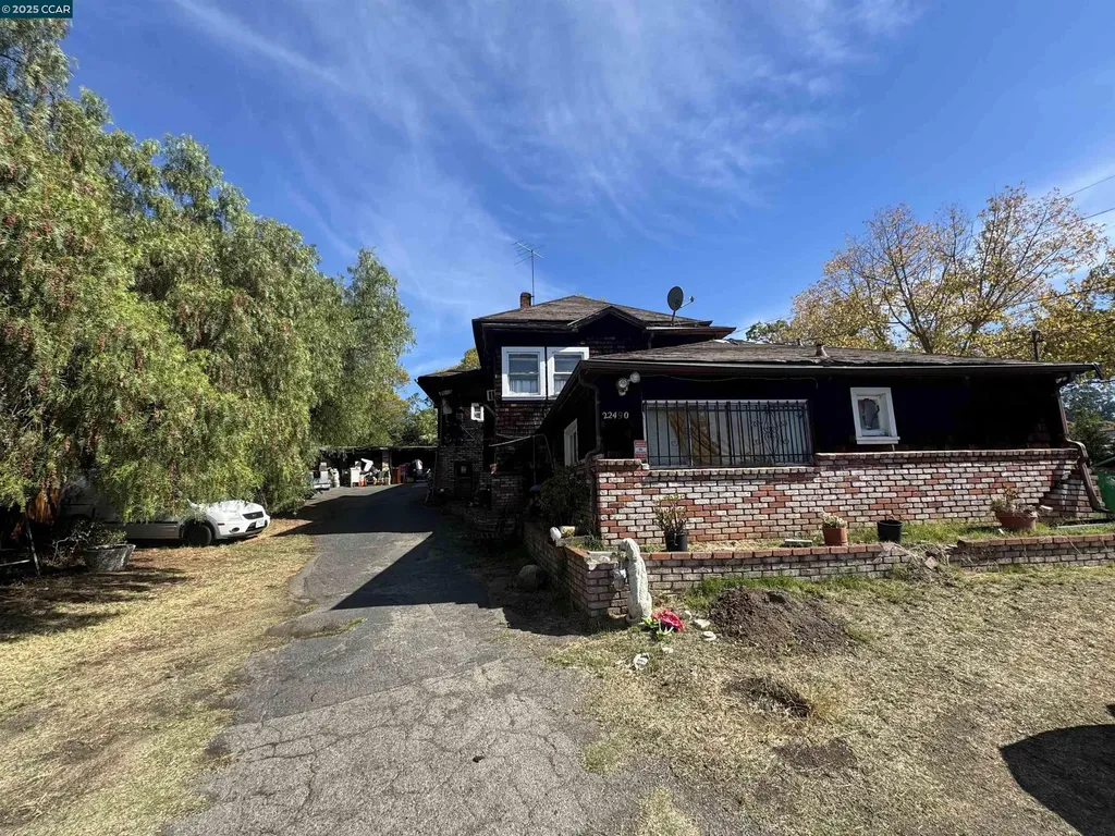 22490 Bayview Avenue Hayward CA 94541