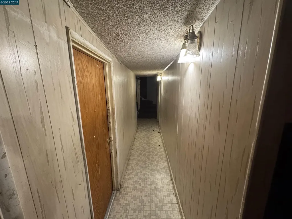 22490 Bayview Avenue Hayward CA 94541