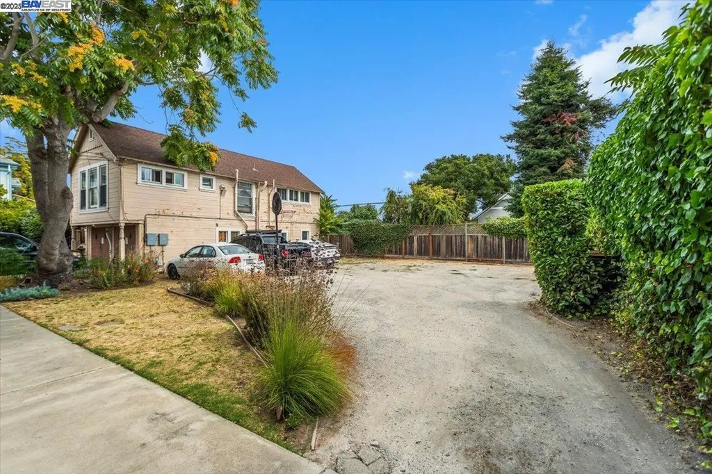 954 Park Street Alameda CA 94501