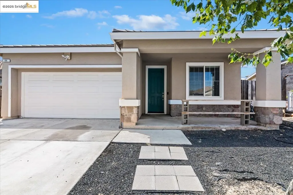 44 Vallarta Court Bay Point CA 94565