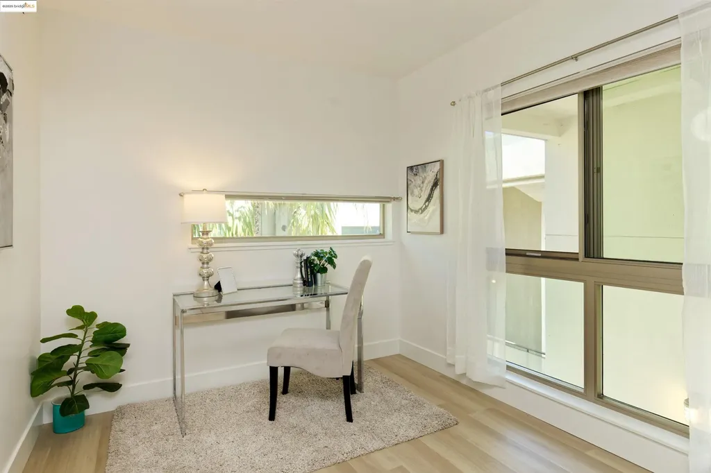 1201 Pine Street Oakland CA 94607