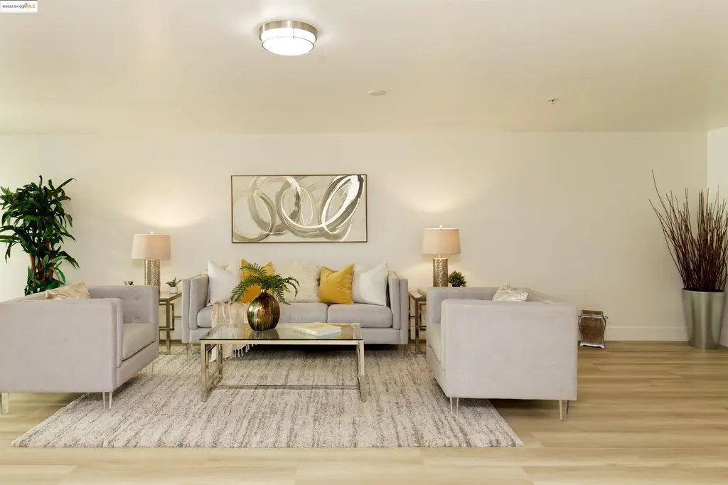 1201 Pine Street Oakland CA 94607