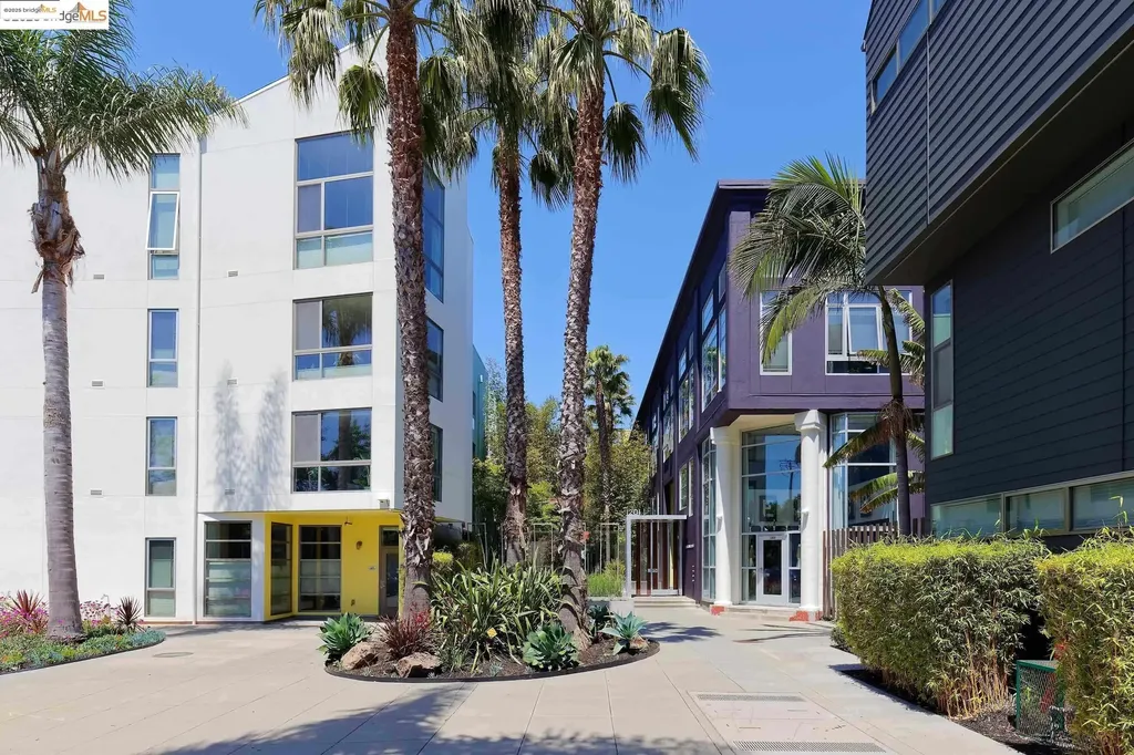 1201 Pine Street Oakland CA 94607