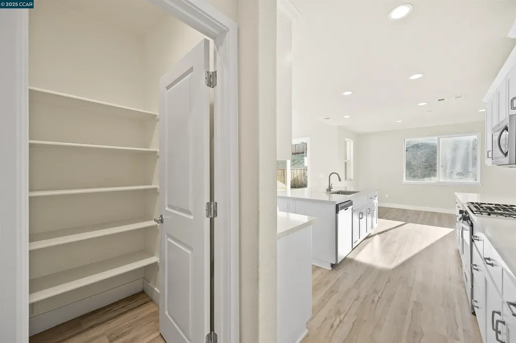 5541 Promontory Way Antioch CA 94531