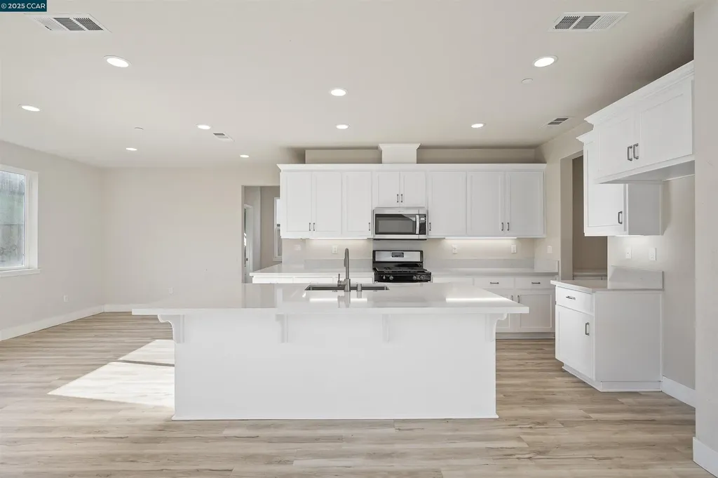 5541 Promontory Way Antioch CA 94531