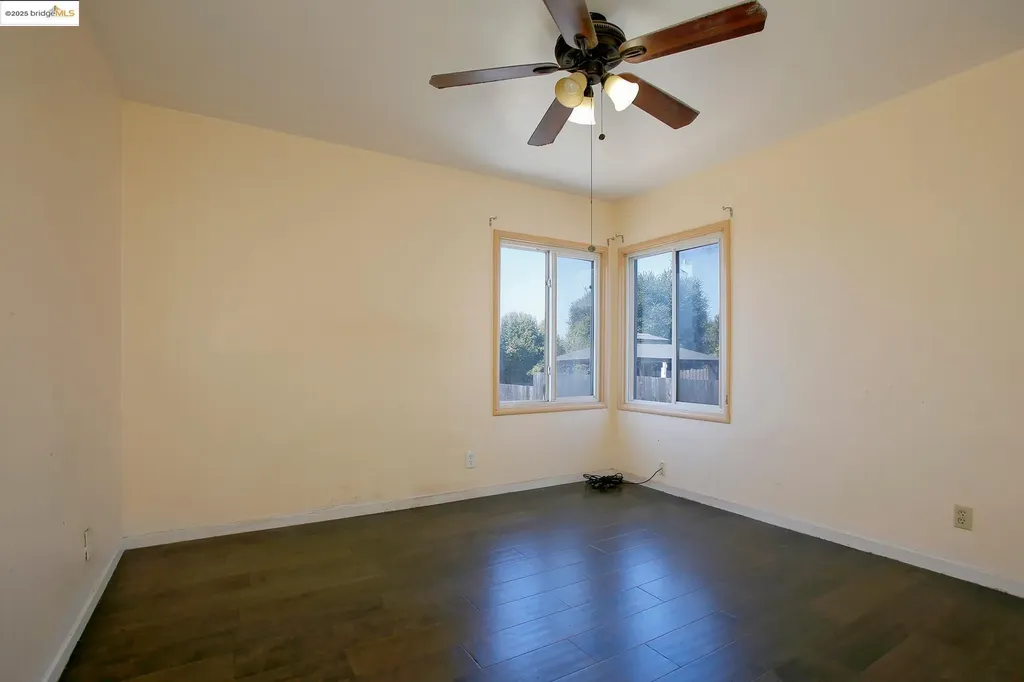 9889 Burr Street Oakland CA 94605