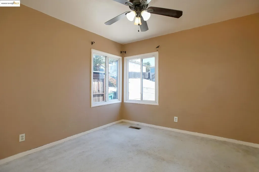 9889 Burr Street Oakland CA 94605