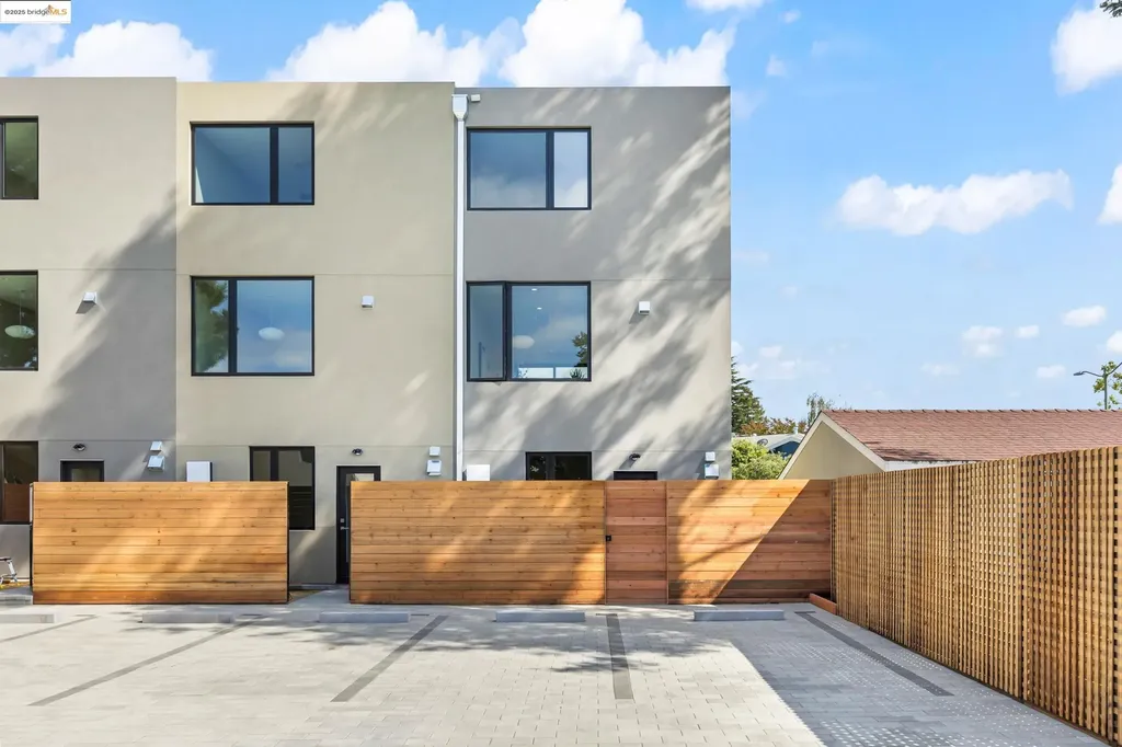 4033 Park Boulevard Oakland CA 94602