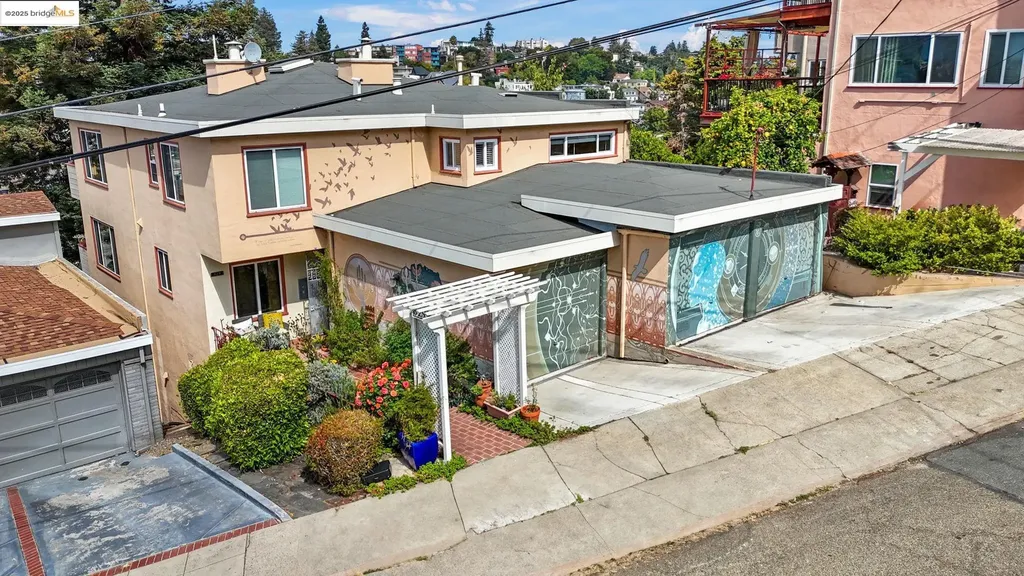 829 Vermont Street Oakland CA 94610