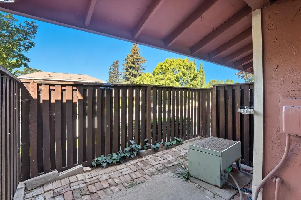 2067 Olivera Road Concord CA 94520