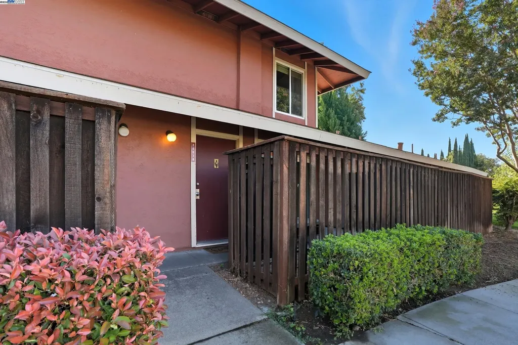 2067 Olivera Road Concord CA 94520