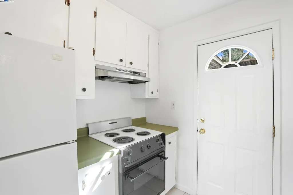 2067 Olivera Road Concord CA 94520