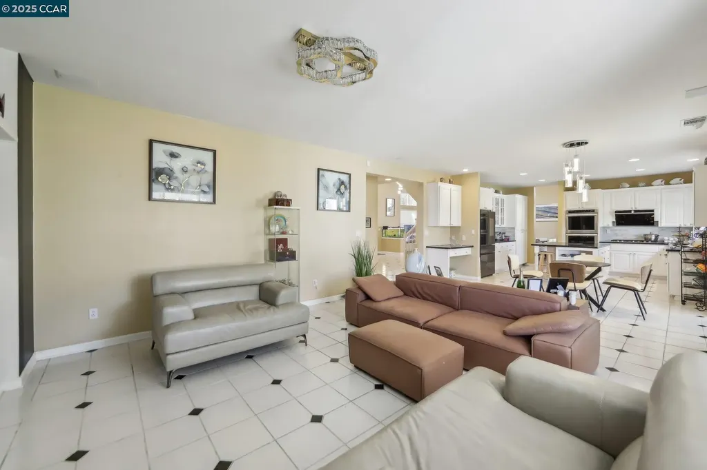 5004 Star Mine Way Antioch CA 94531