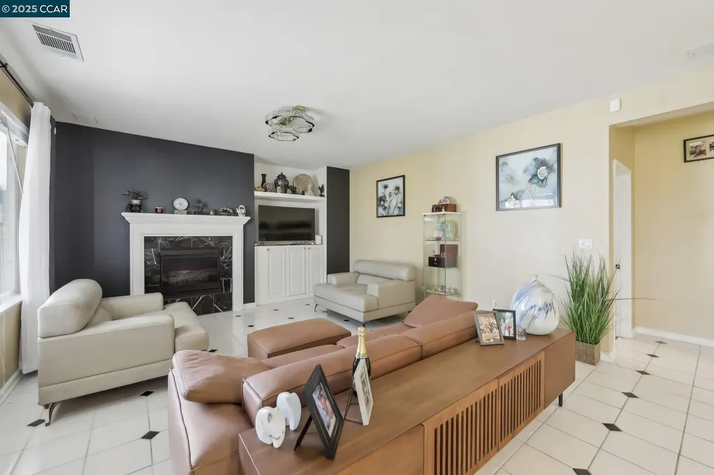 5004 Star Mine Way Antioch CA 94531