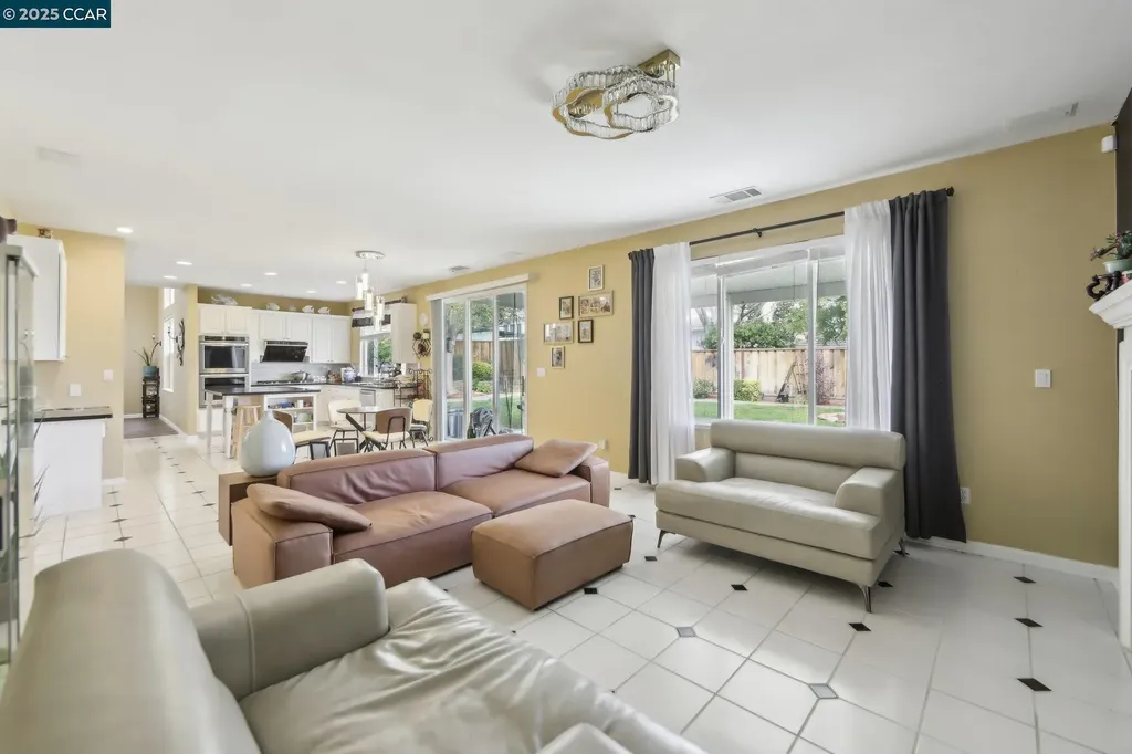 5004 Star Mine Way Antioch CA 94531